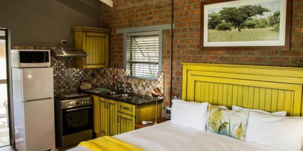 Chameleon Bush Lodge Хаманскраал Екстериор снимка
